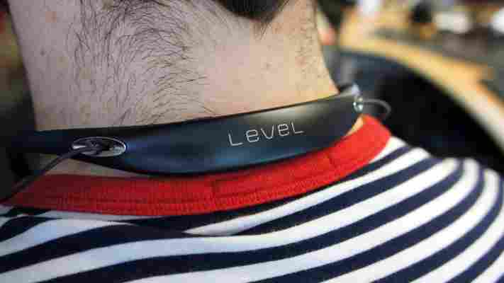 Samsung Level U Pro review - collar Bluetooth headphones