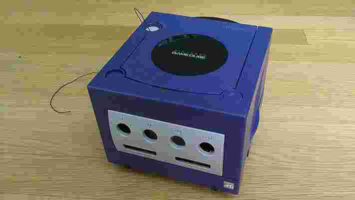 Remote-controlled GameCube robot makes your childhood dreams come true